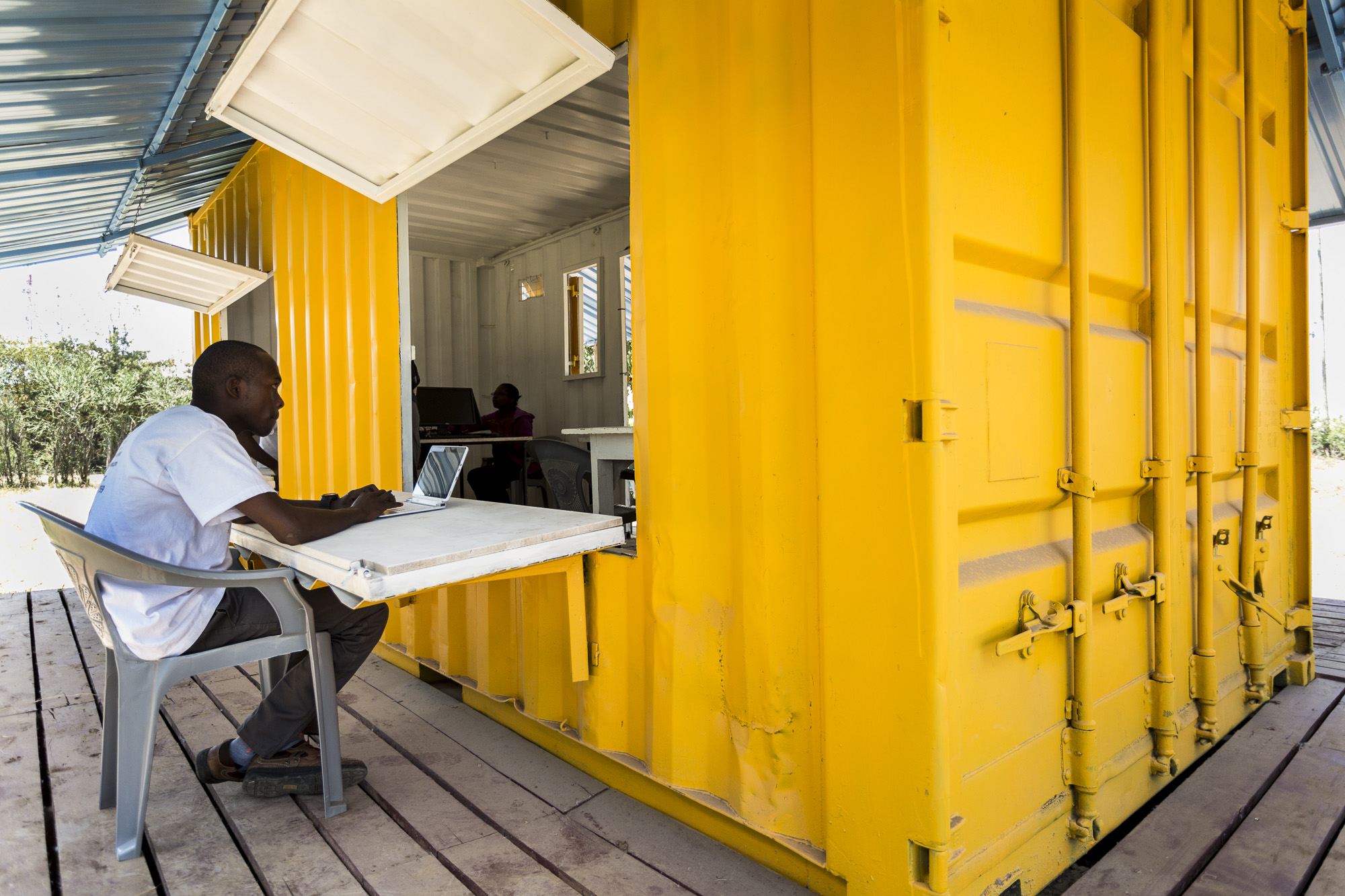 Container-Exterior-Interior