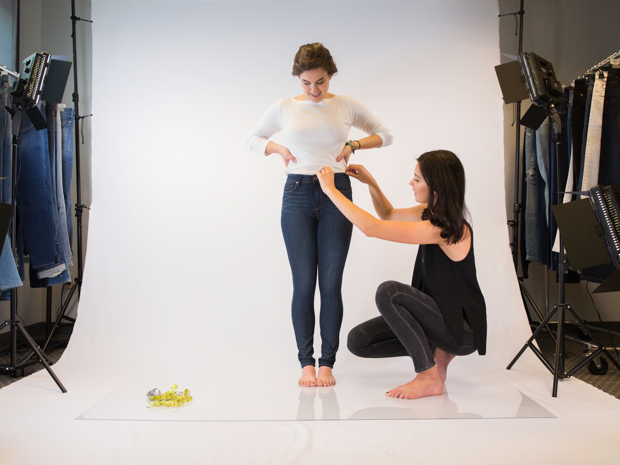 woman in jeans Rian Buckley in photo studio