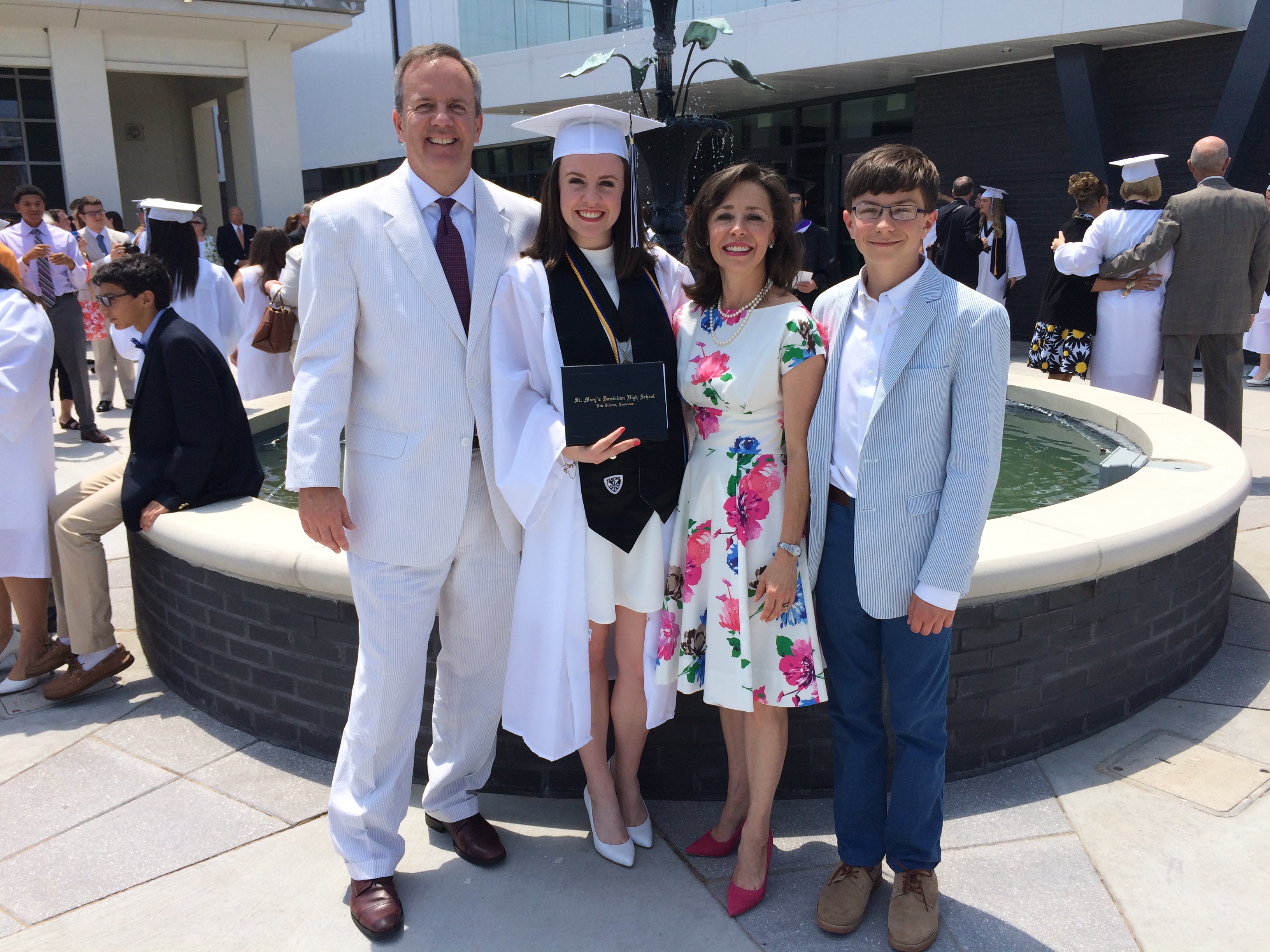 Jay Quinlan 2016 with wife and children