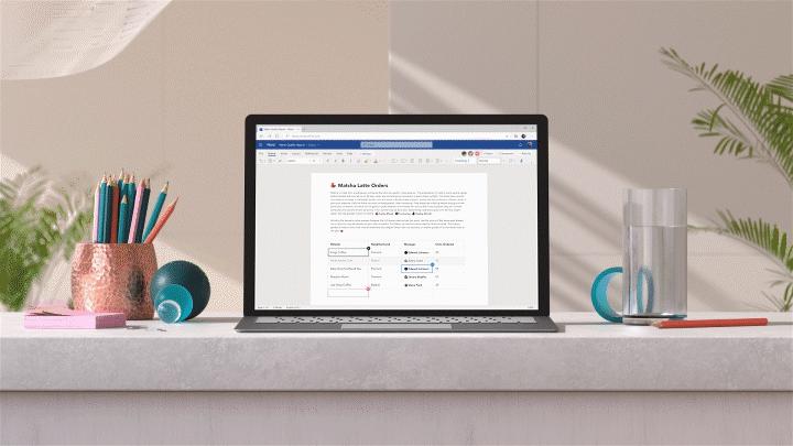 Animation of laptop displays with Fluid Framework