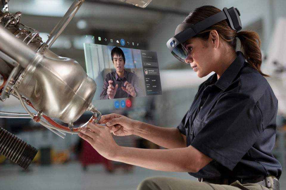HoloLens2_RemoteAssist-5c72de08d8181-1600x900-960x640