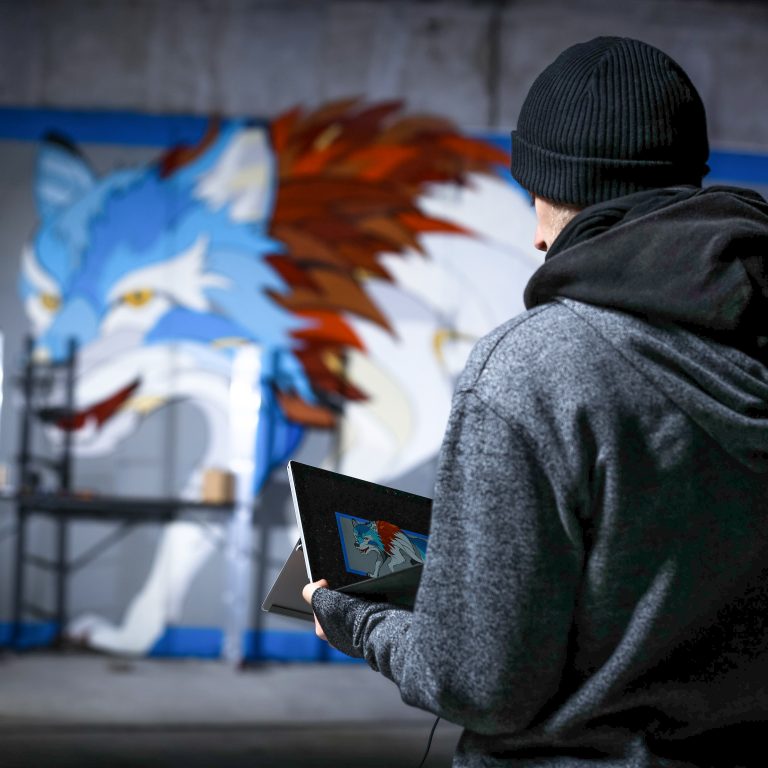 Illustrator Andreas Preis mit Surface Pro 4