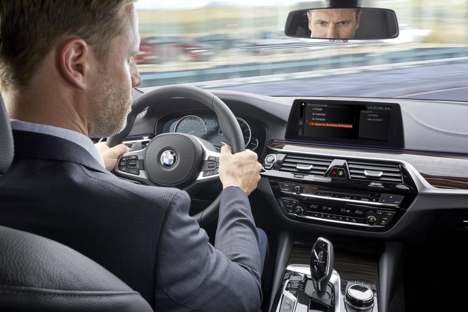 Skype for Business ab sofort in Fahrzeugen von BMW verfügbar