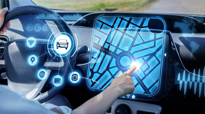 Digitalisiertes Cockpit im Auto