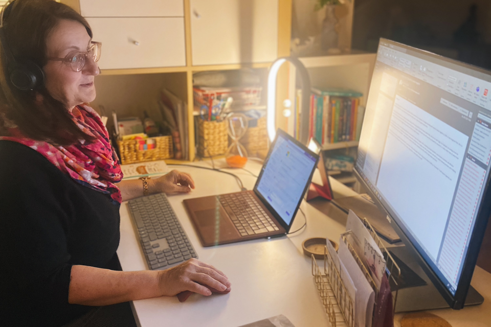 Monika Prinz im Home Office