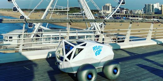 Der BeachBot in Scheveningen. Niederlande