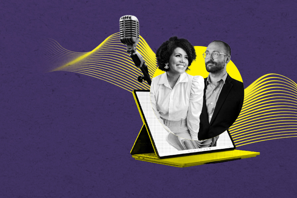 Collage mit einer Frau, einem Mann, Podcast Mikrophone und Laptop