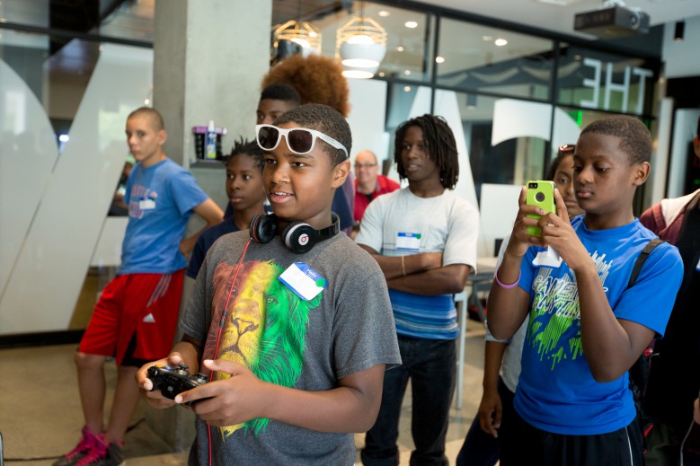 Microsoft-iUrban-Teen-322-779x519