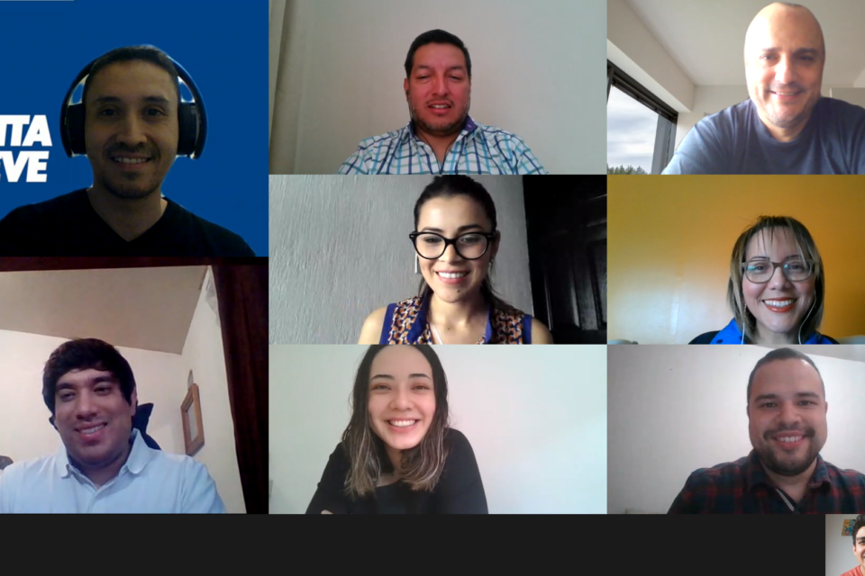 Captura de pantalla de videoconferencia grupal en Teams