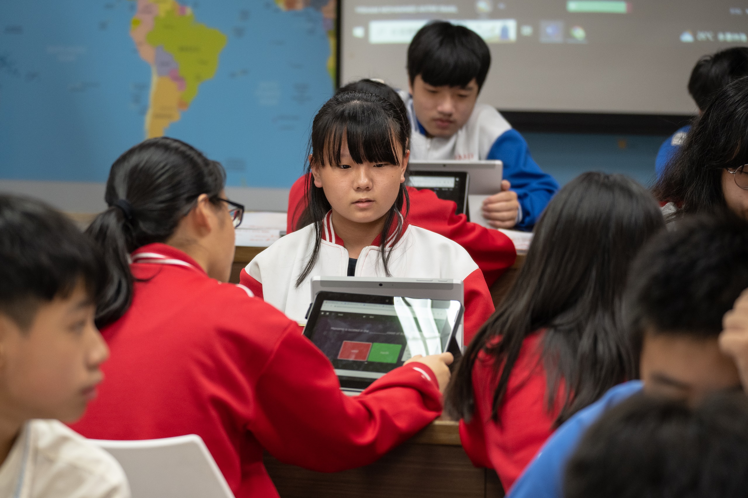 Taiwán usa IA generativa para que los estudiantes aprendan inglés