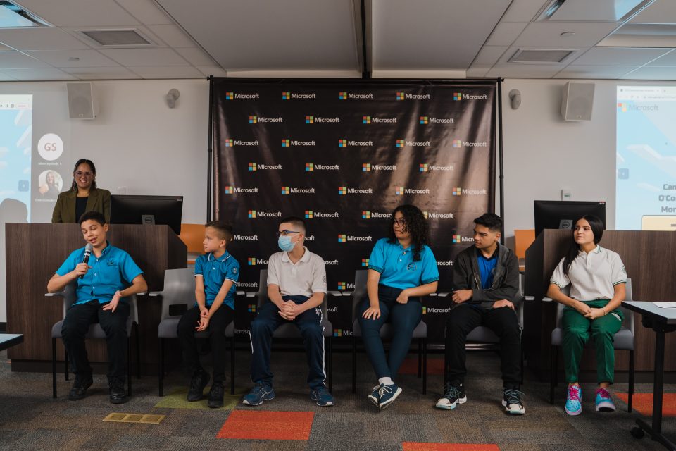 Finalistas Minecraft Education Challenge 2023 en Puerto Rico