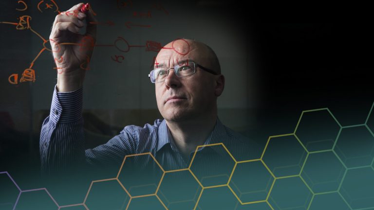 Microsoft Research se crea para expandir el alcance de la tecnología informática personal