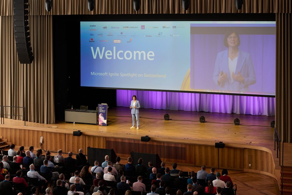 Catrin Hinkel at Microsoft Ignite Spotlight on Switzerland