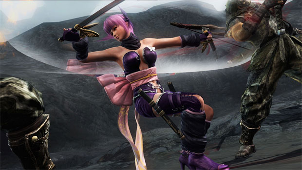 Ninjas lutam no jogo Ninja Gaiden 3.