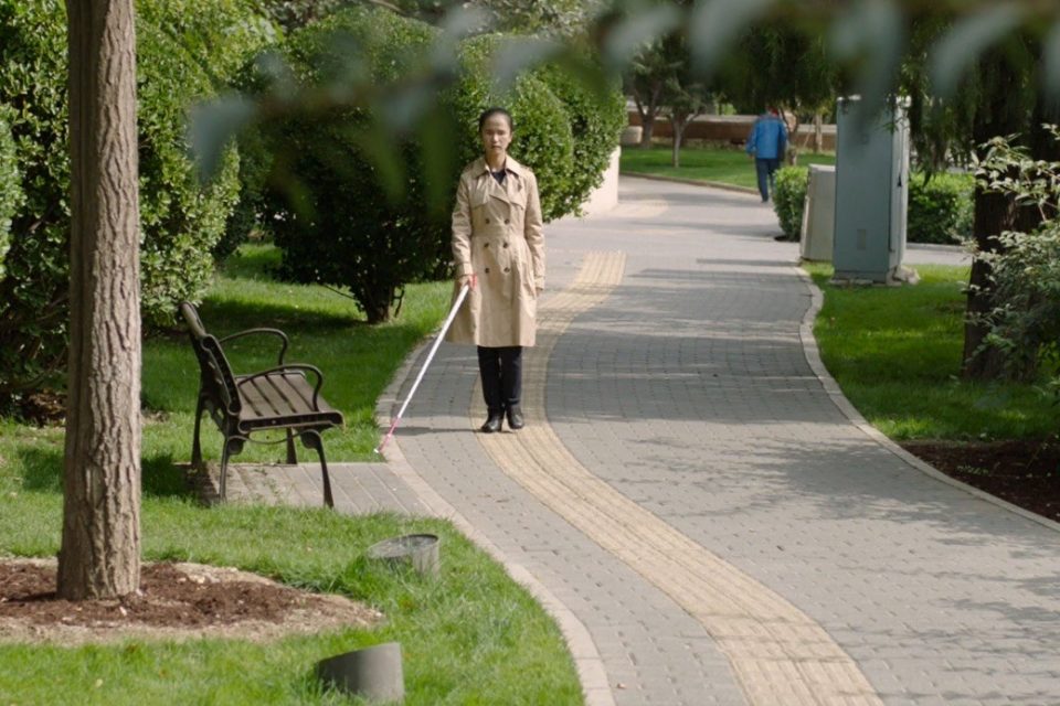 mulher andando