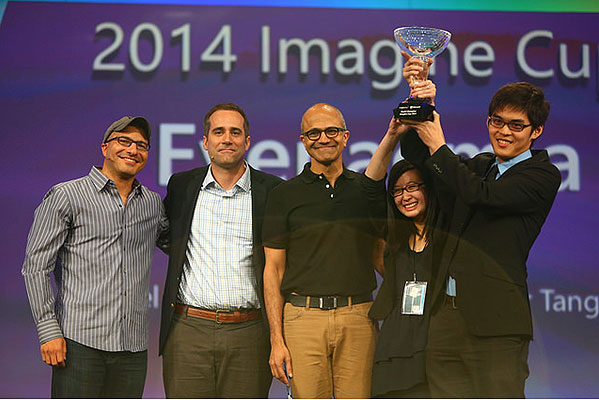 From L-R: Hadi Partovi, co-founder of Code.org; Erik Martin, general manager of Reddit, Satya Nadella, CEO of Microsoft, with Jennifer Tang and Jarrel Seah of Team Eyenaemia