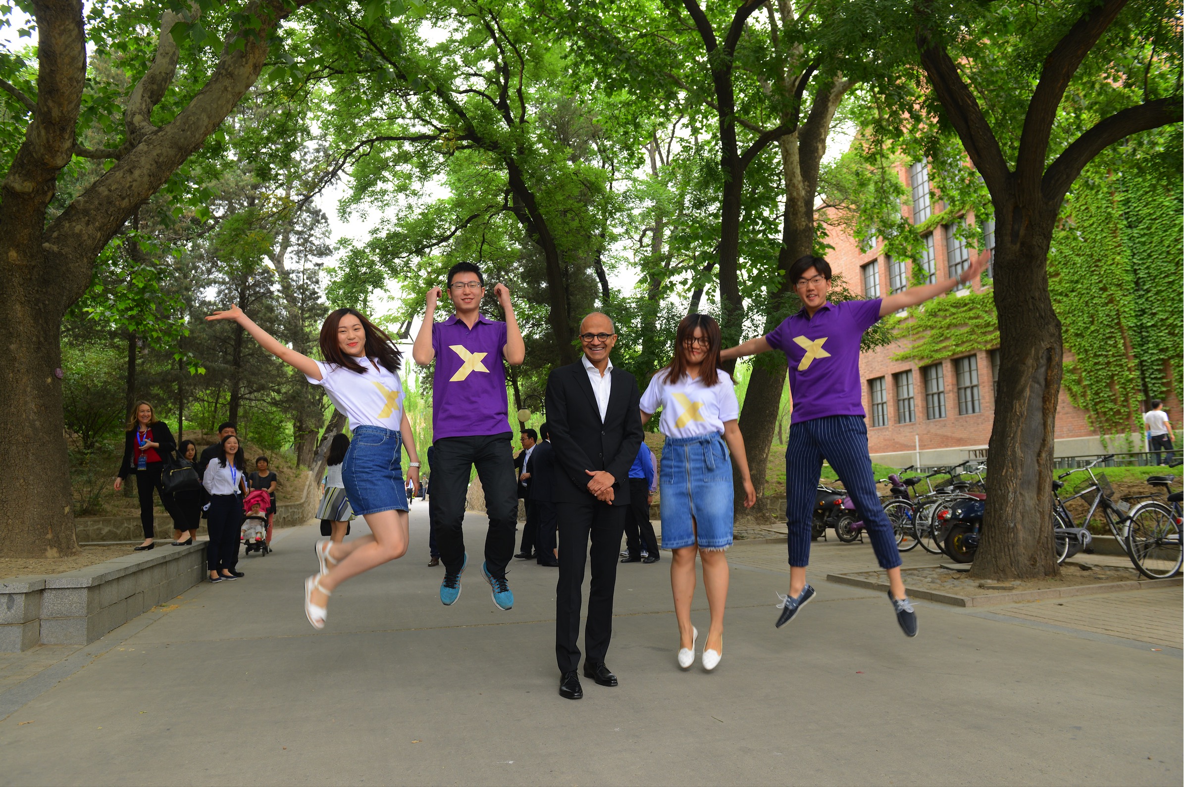 Satya with GIX students