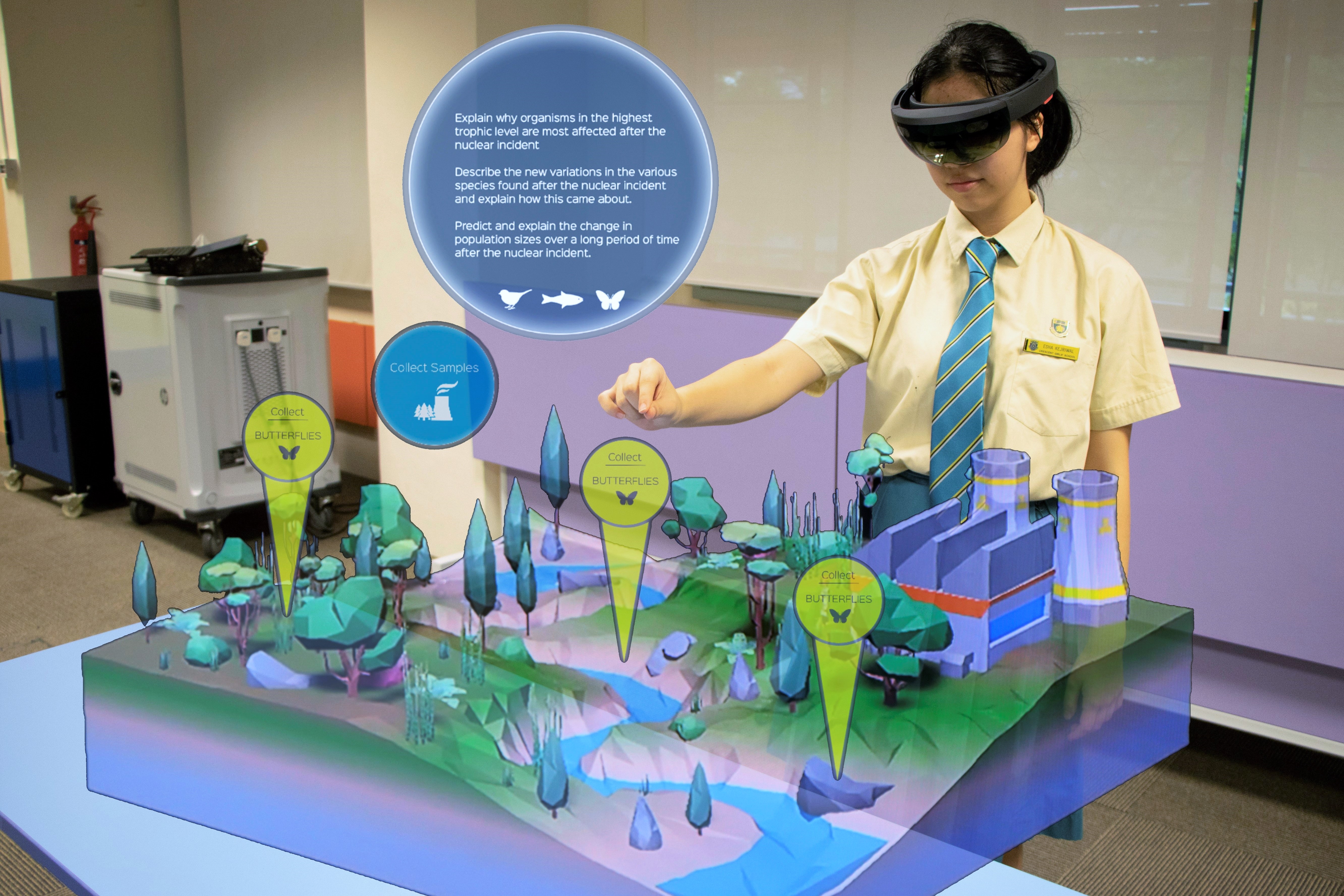 CGS Student on the Hololens 2 - e