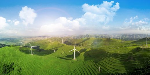 太阳能和风能等可再生能源是分散的。技术必须不断变化，才能跟上新的能源模式