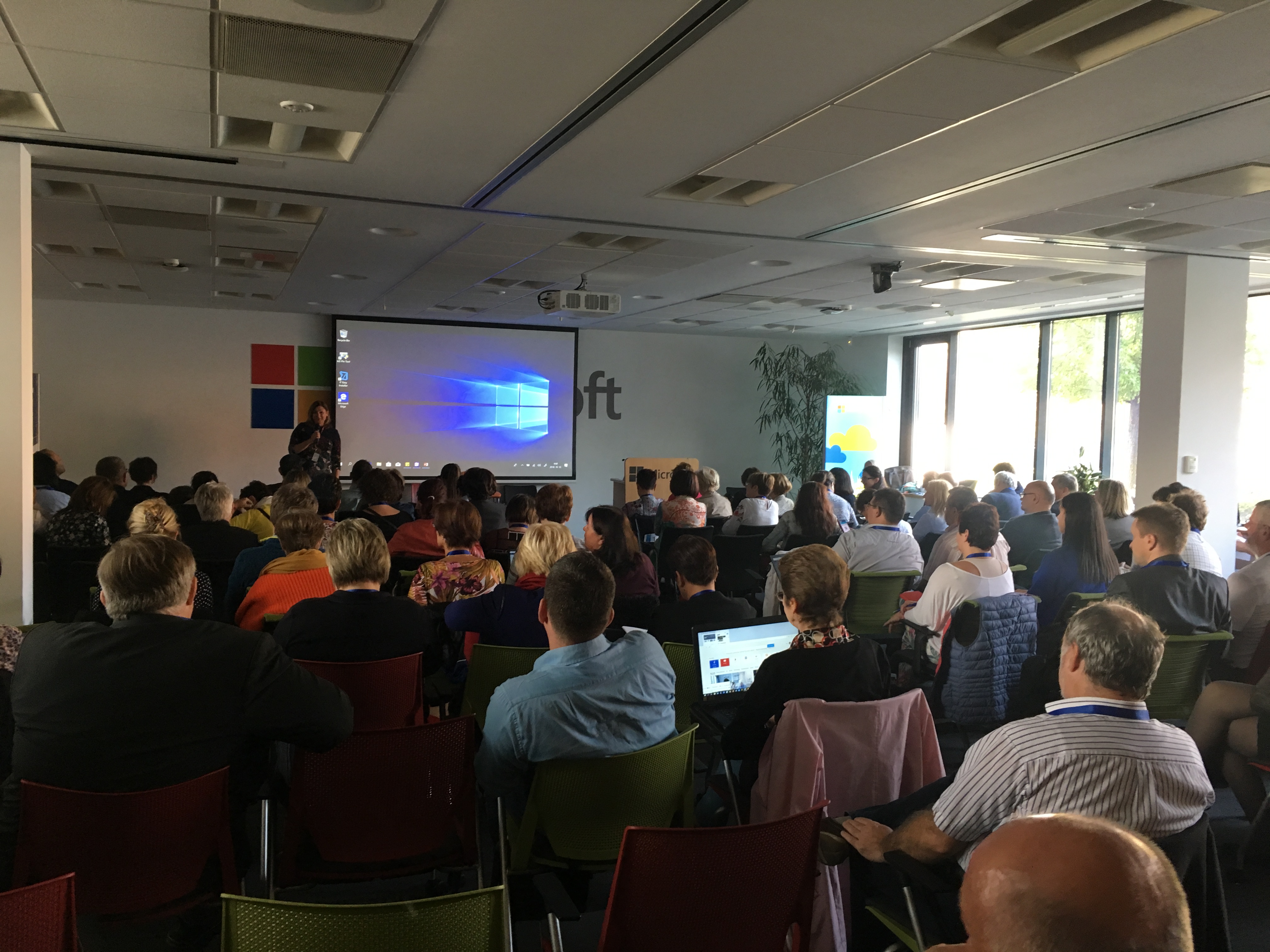 Innovatív Iskola Program