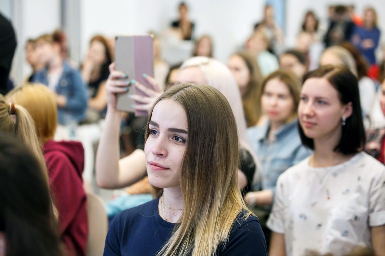 Гости встречи