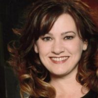 Сюзанна Рэй, автор статьи