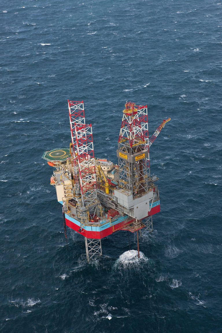 Морская буровая платформа Maersk Drilling