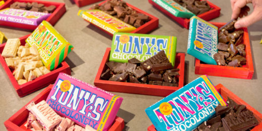 Шоколад Tony’s Chocolonely вразных обертках и кусочками