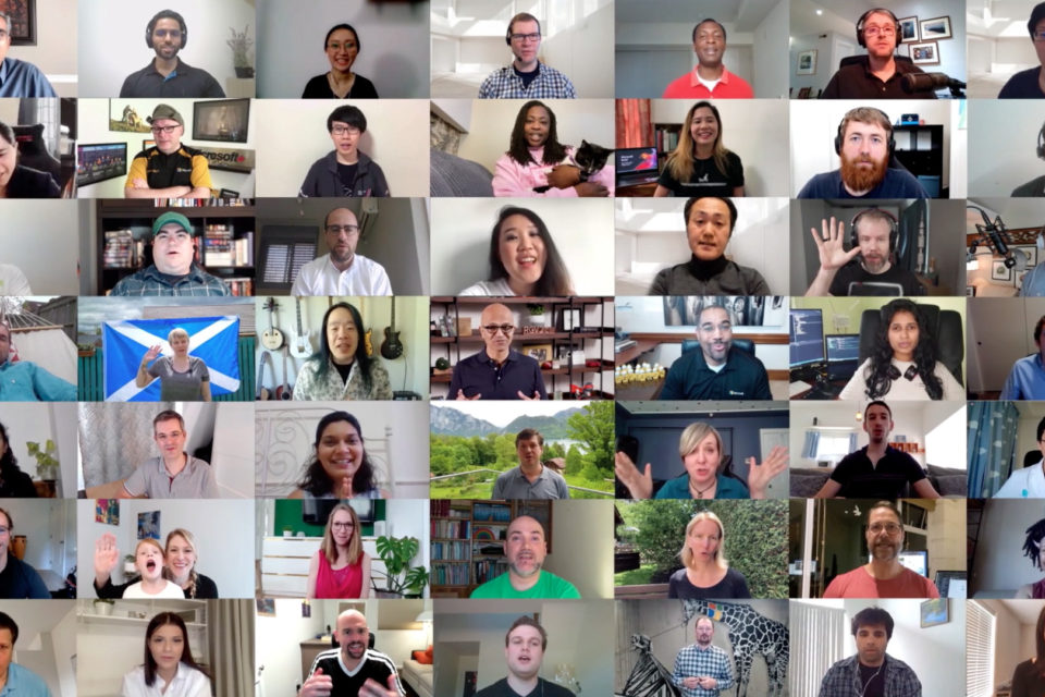 Экран Teams, вид галерея на 49 участников