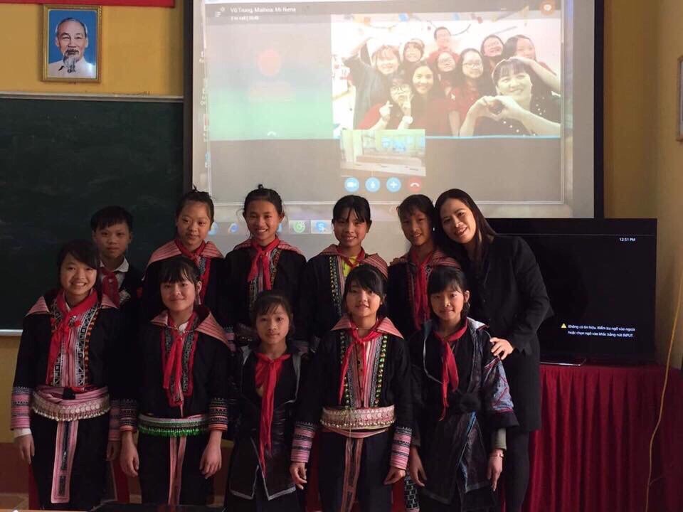 cô Quỳnh và học sinh