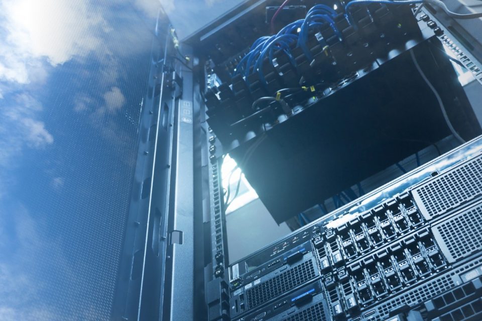 FIXER と日本マイクロソフト、金融機関向け Microsoft Azure マネージドサービスを発表