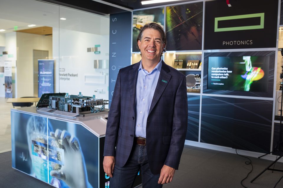 Azure Arc: ハイブリッドクラウドに対するマイクロソフトの新たなアプローチ