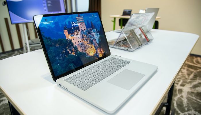 新しい Surface Laptop Go 3、Surface Laptop Studio 2、日本で販売を開始