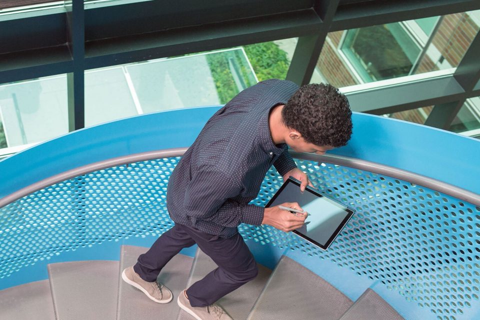 Slovenian government institution empowers field workers to be more efficient with Power Platform