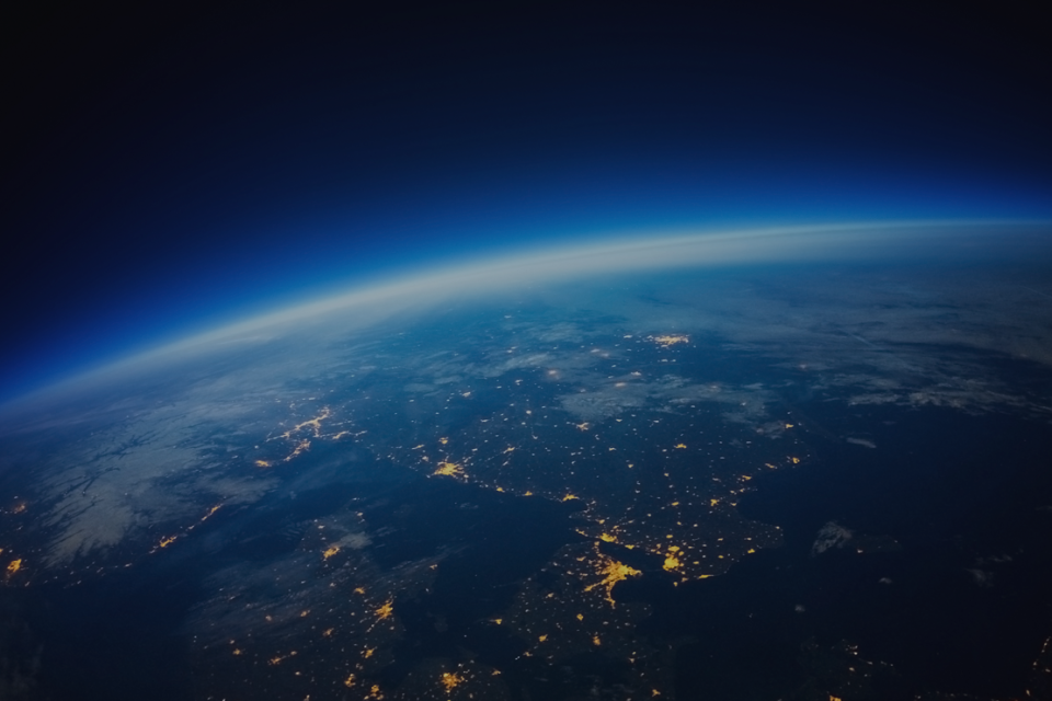 Technology powering up worlds economic output.png.jpg