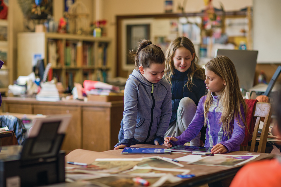 Students in Bulgaria developing skills for future jobs with free STEAM education program – Dream Space