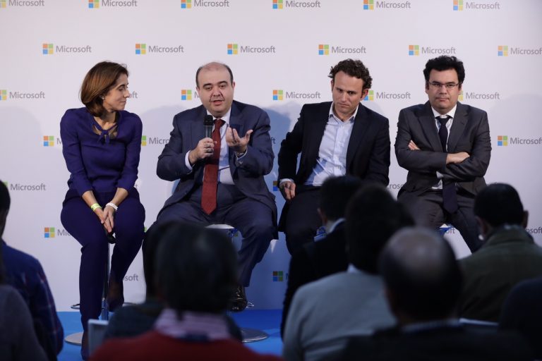 Presentaciónde la Hora del Código con Pilar López