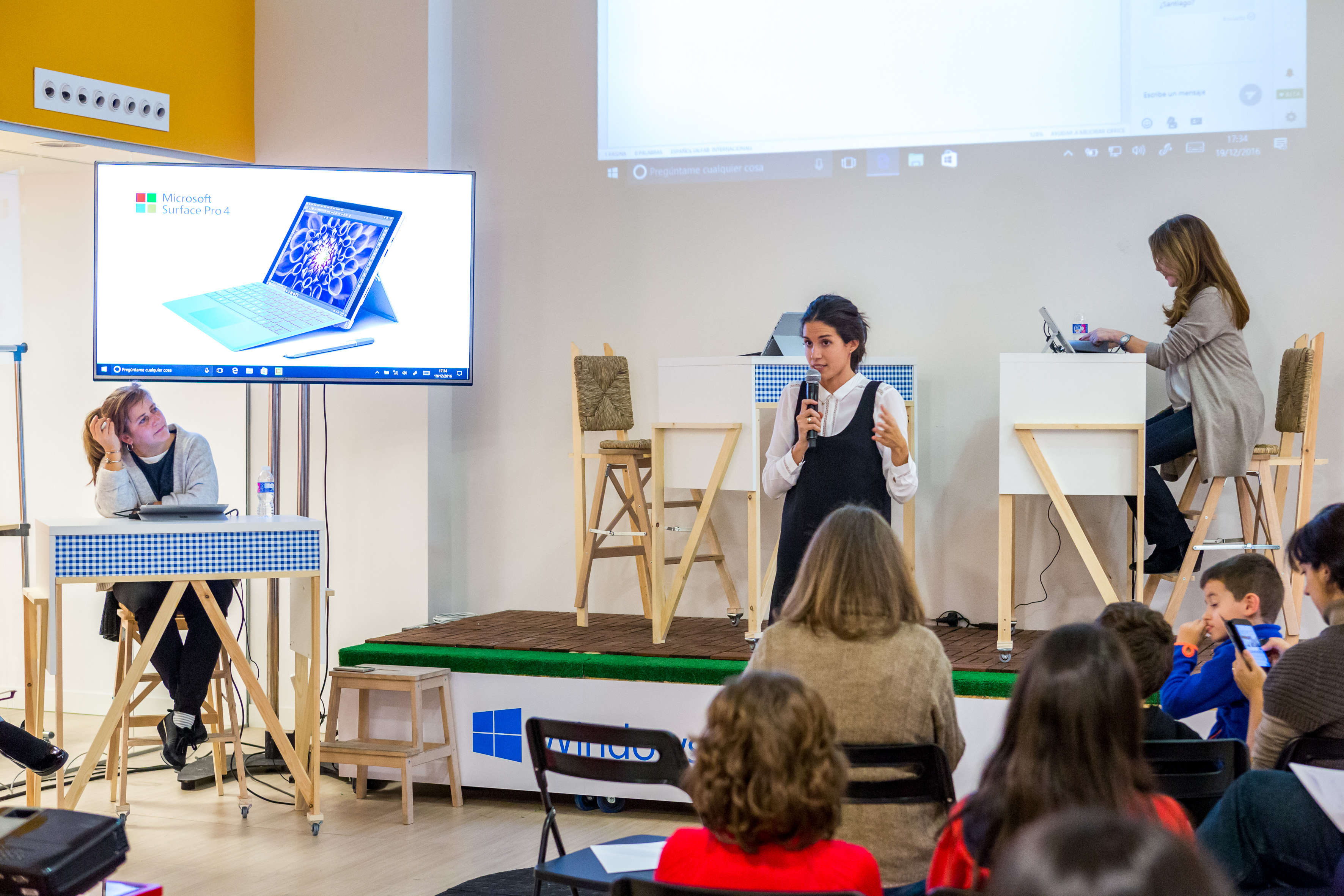 Escritura del cuento colaborativo de Microsoft en Office Jam