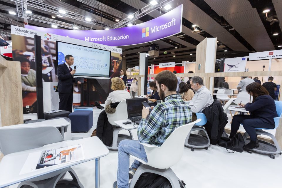 Stand de Microsoft en SIMO Educación