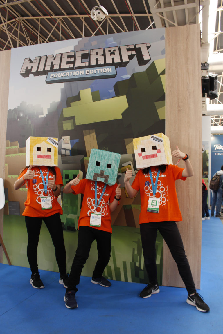 Yomo Barcelona con Minecraft