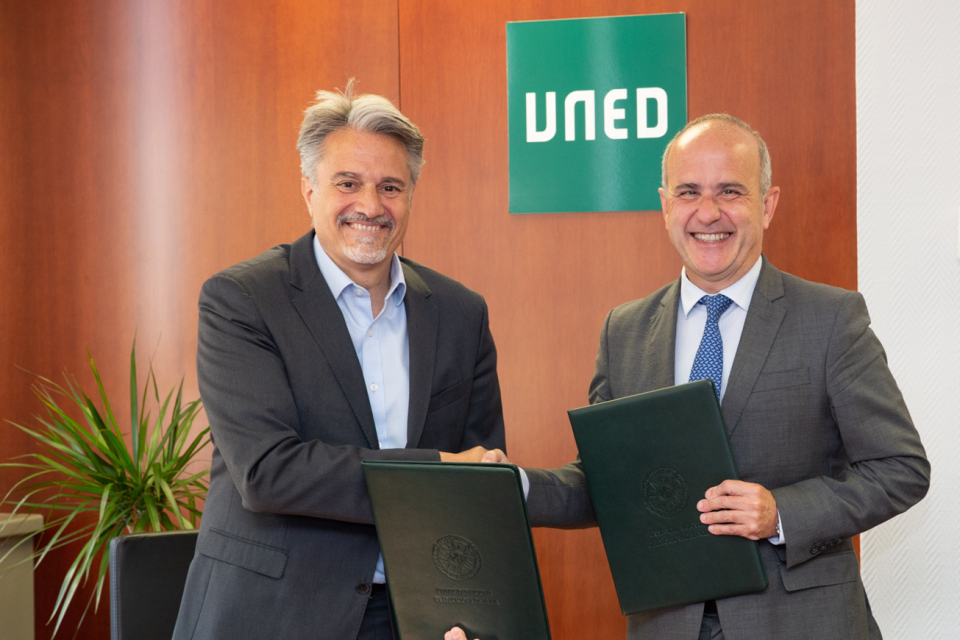 Acuerdo UNED y MIcrosoft