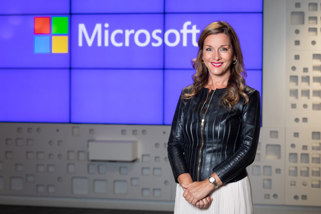 Silvia Hernández, Microsoft