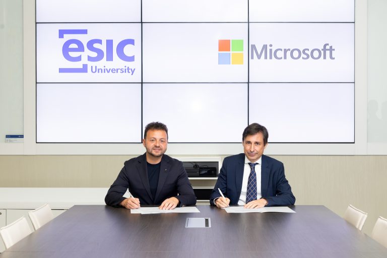 Firma acuerdo de colaboración ESIC University y Microsoft España