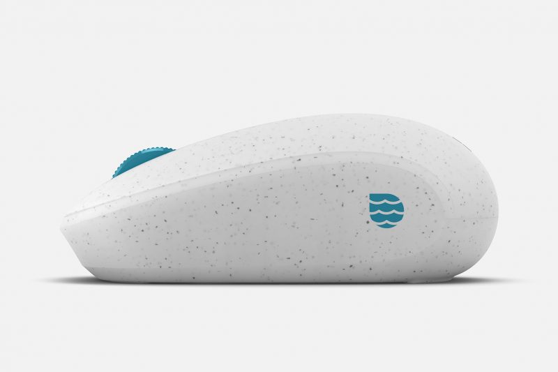 Ocean Plastic Mouse side view