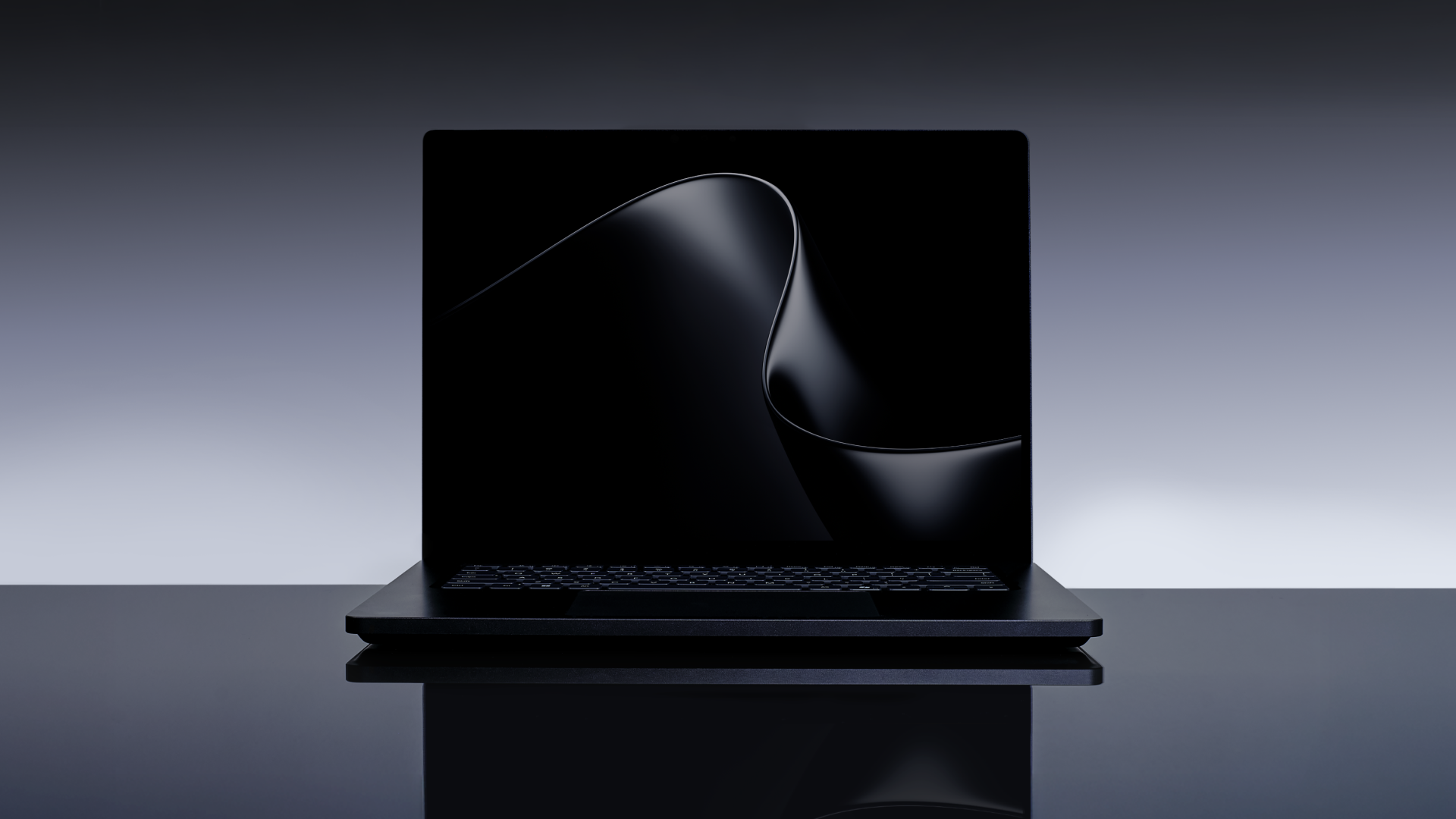 Microsoft Surface Laptop Ultra NVIDIA RTX Spark destekli dizüstü bilgisayarın açık görünümü